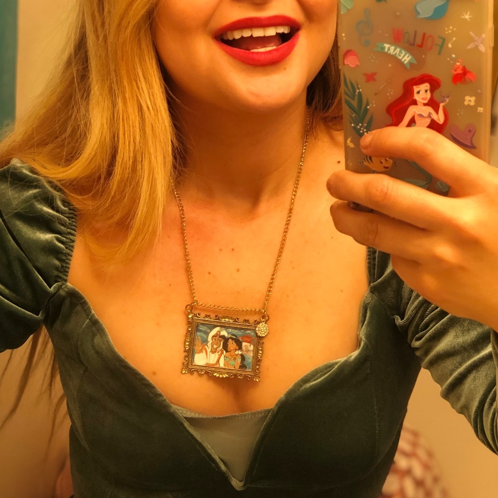 Jasmines and Aladdin necklace mini paint